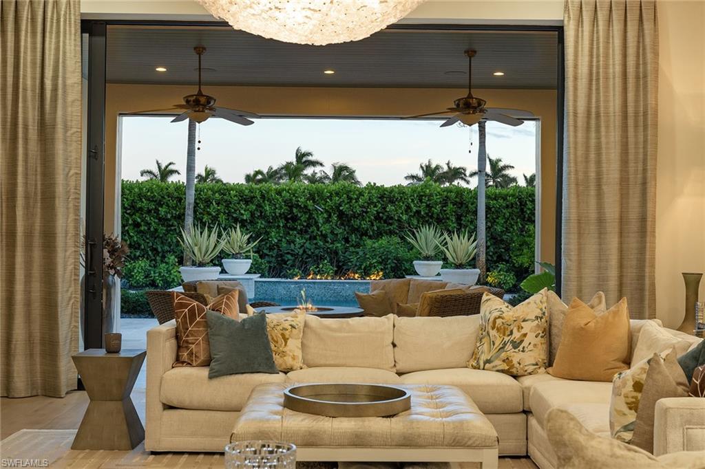 LUCARNO - Residential