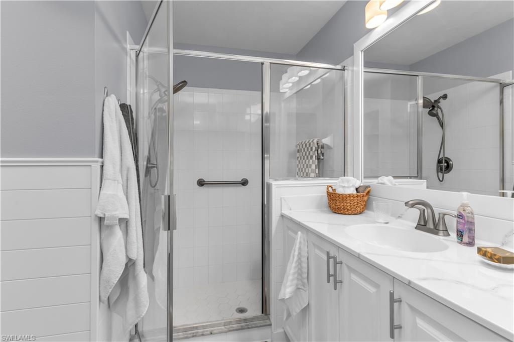 SUNSET CAY LAKES - Residential