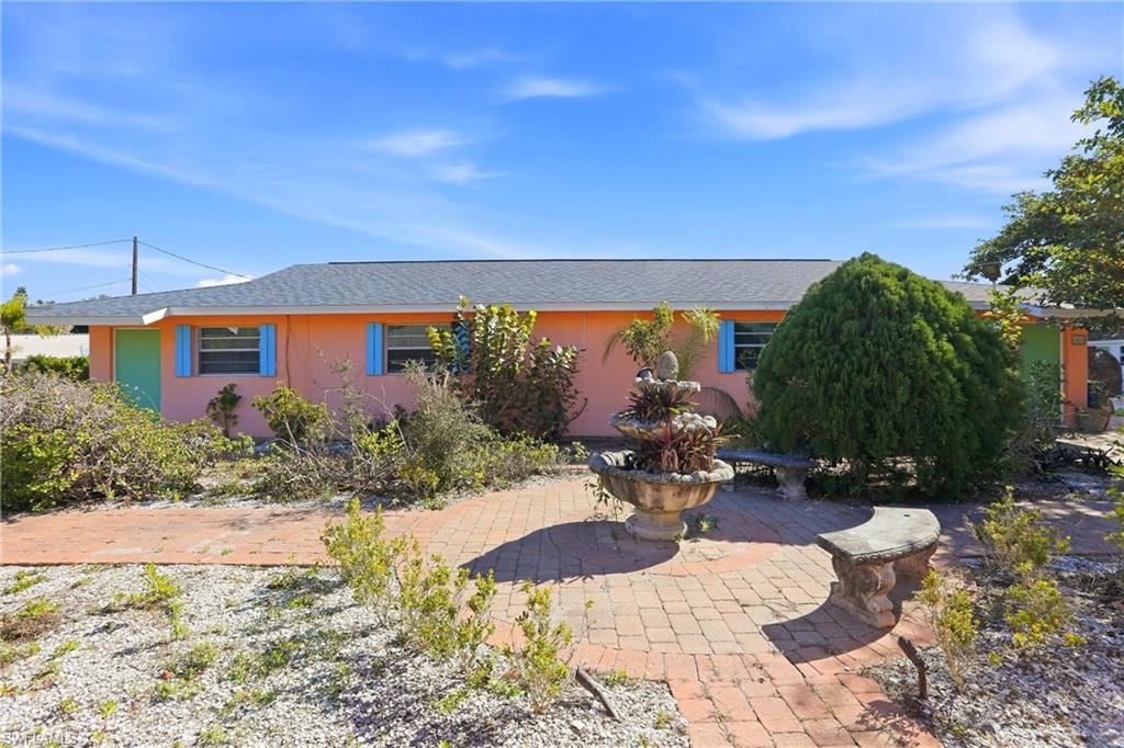 IMPERIAL SHORES - Residential Lease