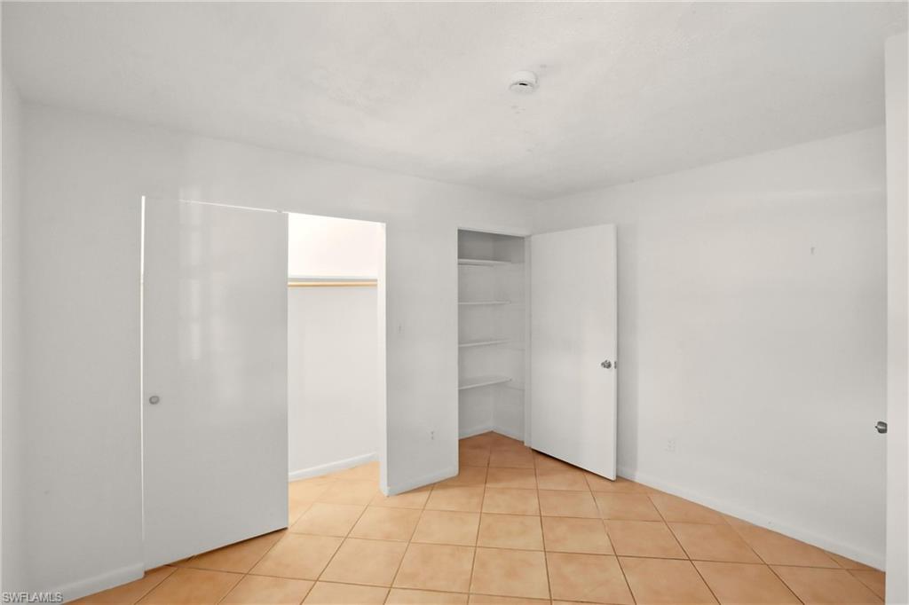 IMPERIAL SHORES - Residential Lease