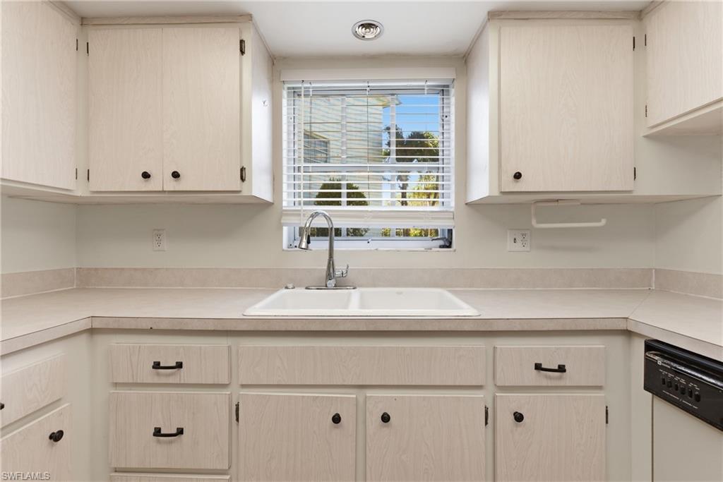 VISTA PALMS - Residential