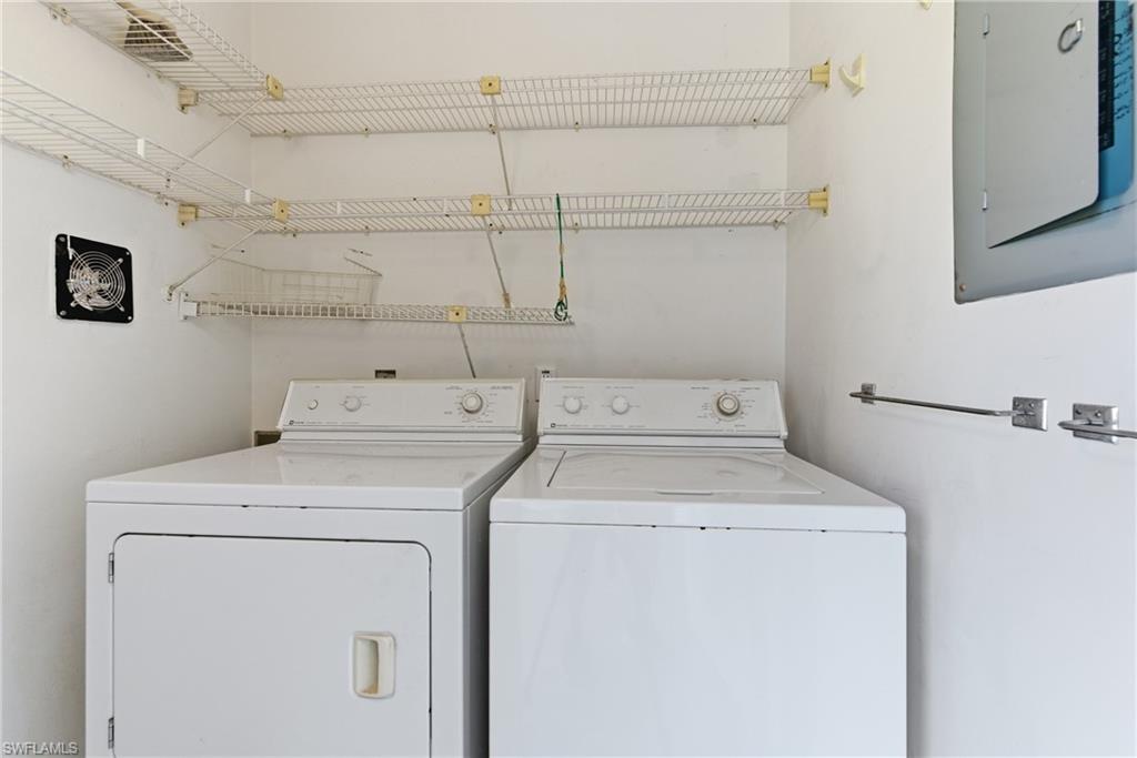 VISTA PALMS - Residential