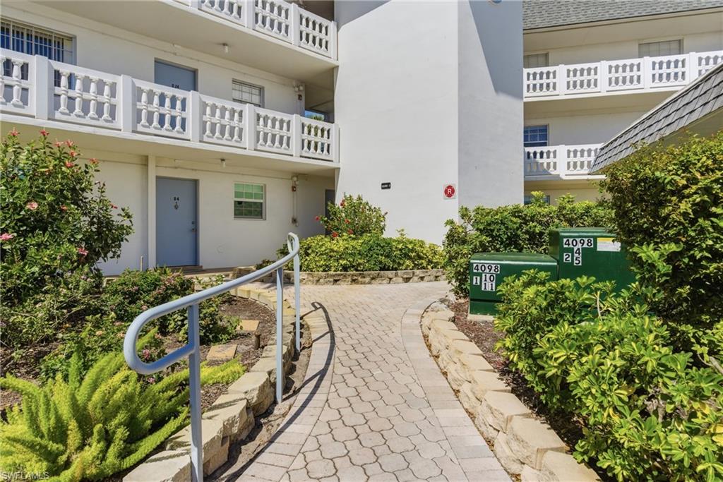 VISTA PALMS - Residential