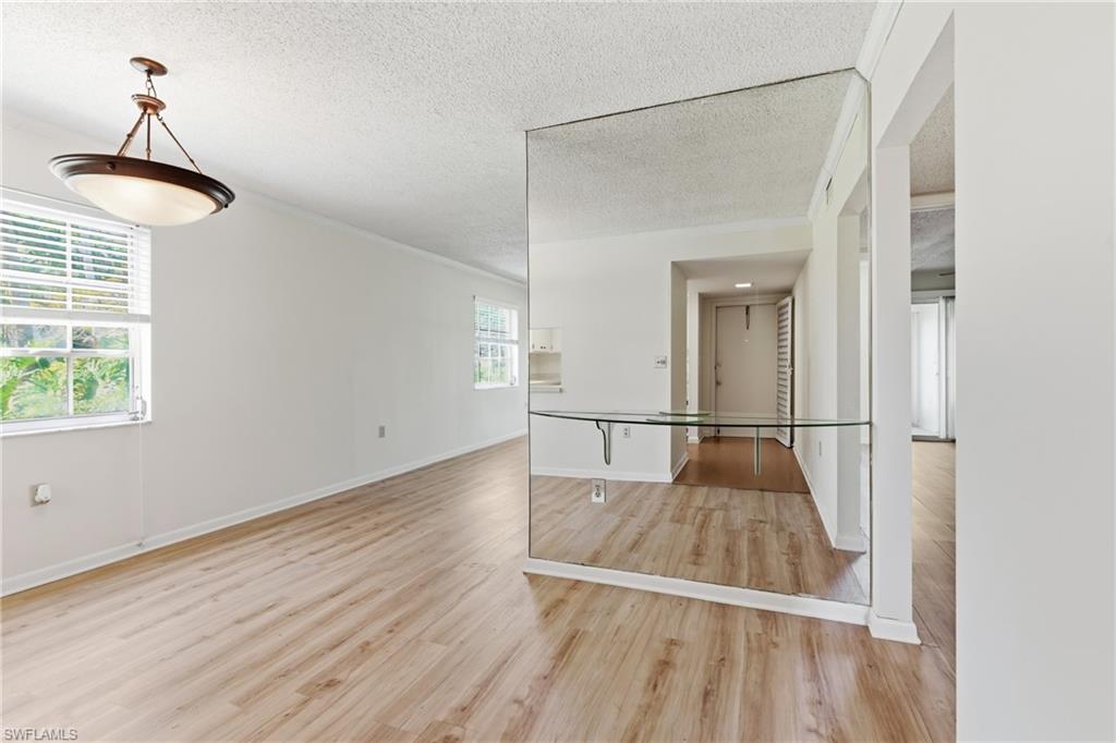 VISTA PALMS - Residential