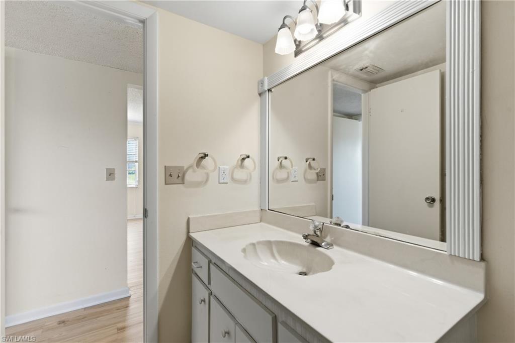 VISTA PALMS - Residential