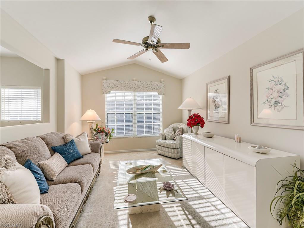 AUTUMN LAKE - Residential