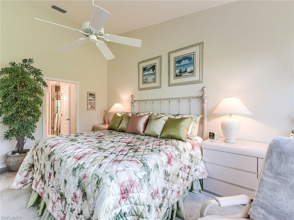 AUTUMN LAKE - Residential