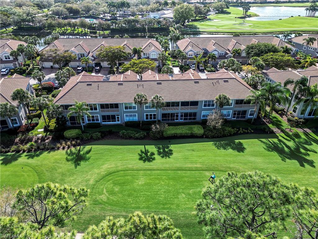 AUTUMN LAKE - Residential