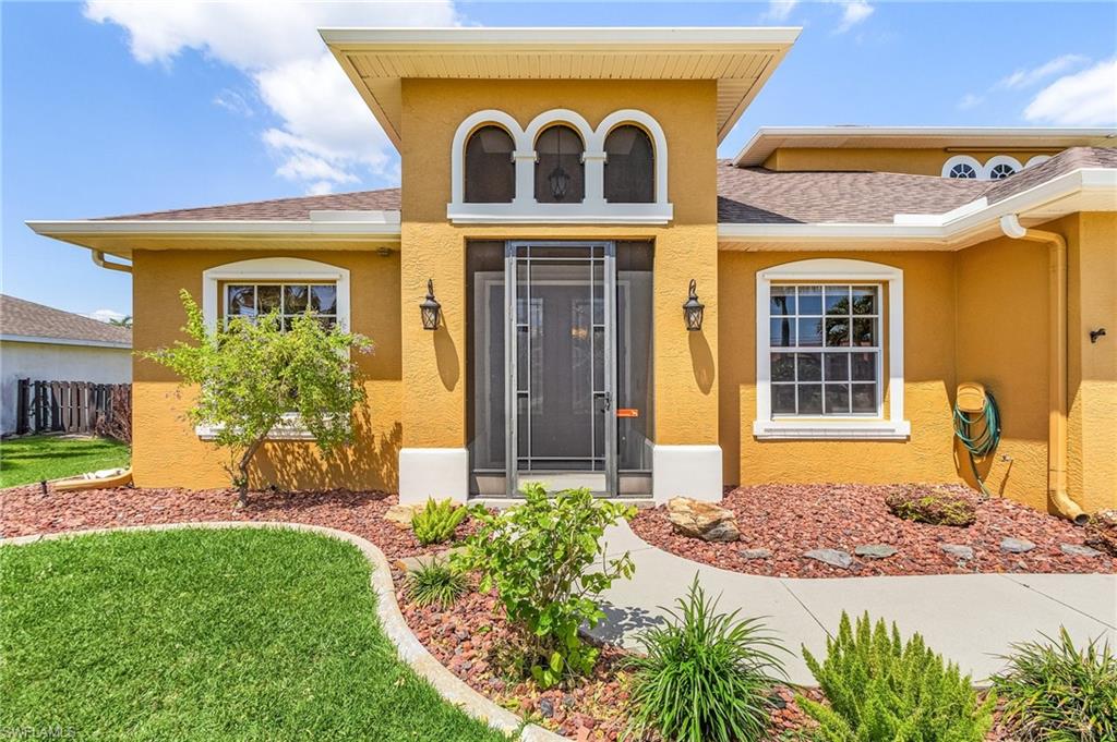 CAPE CORAL - Residential