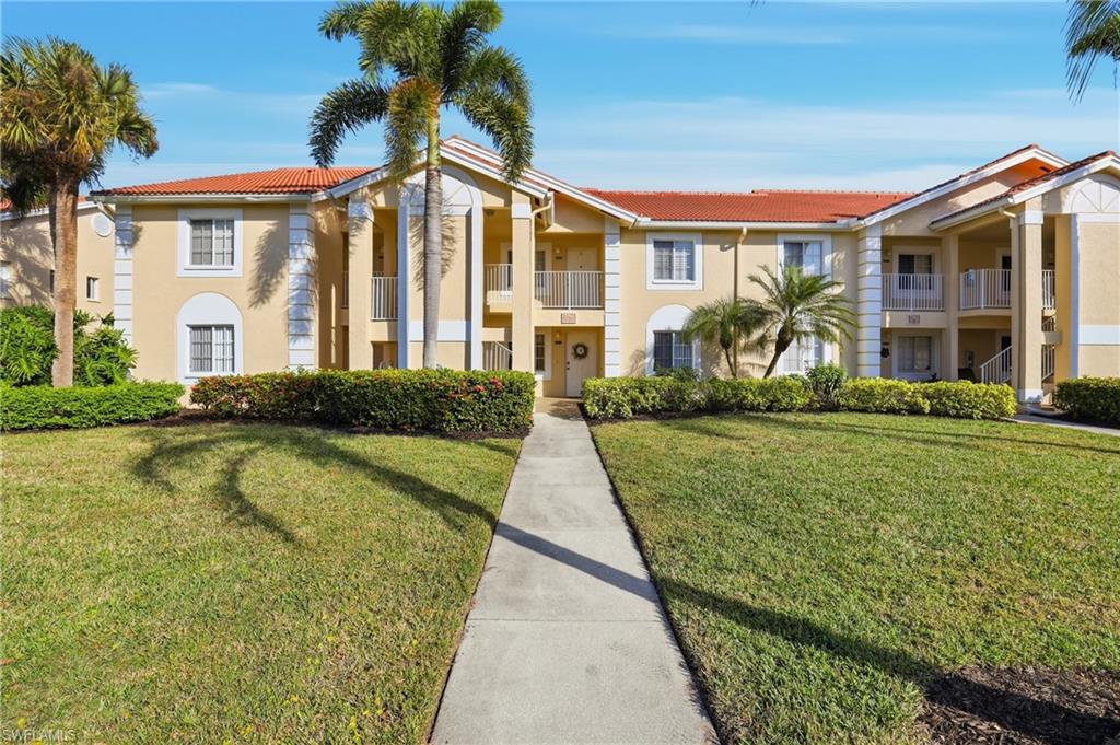 VILLAGES AT EMERALD LAKES - Residential Lease