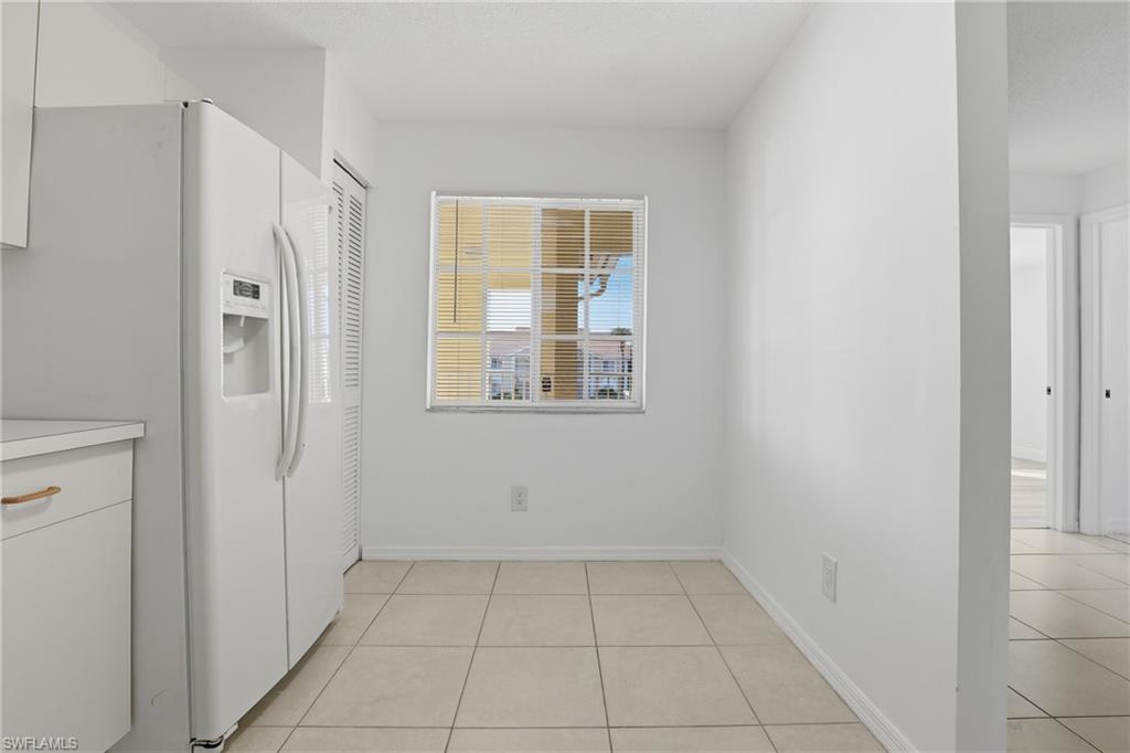 VILLAGES AT EMERALD LAKES - Residential Lease