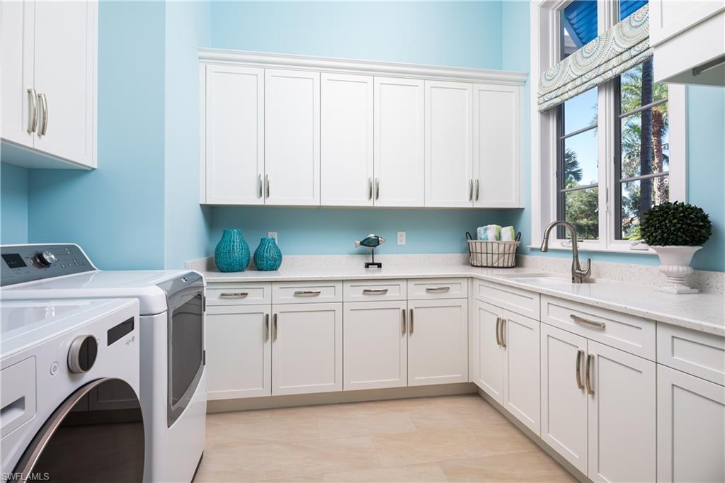 BAYWOODS - Residential