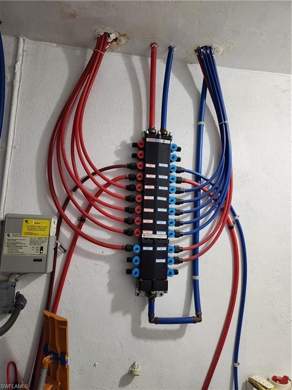 FORT MYERS SHORES - Residential