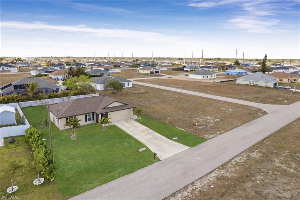 CAPE CORAL - Residential