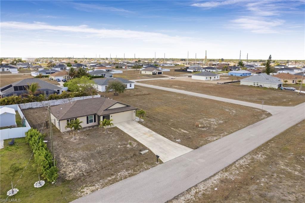 CAPE CORAL - Residential
