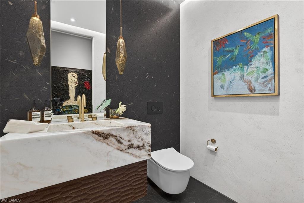 CELEBRITA - Residential