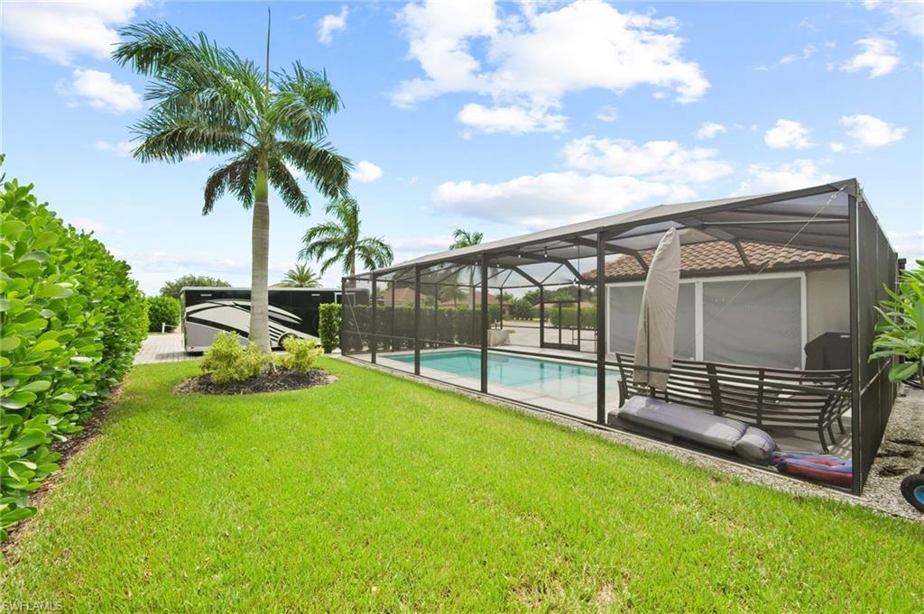 GOLDEN PALMS LUXURY MOTORCOACH RESORT - Land