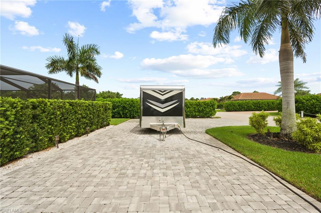 GOLDEN PALMS LUXURY MOTORCOACH RESORT - Land