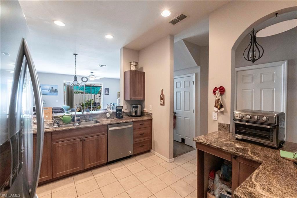 FOREST LAKE TOWNHOMES - Residential