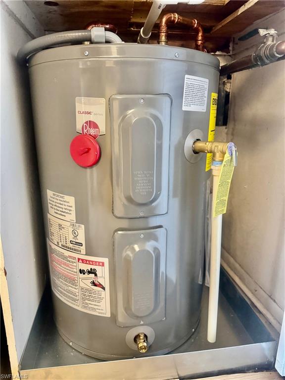 SEVEN LAKES - Residential