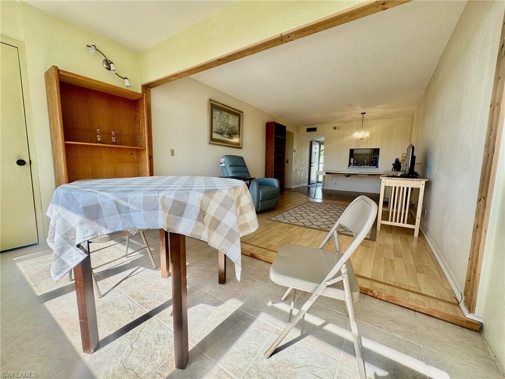 SEVEN LAKES - Residential