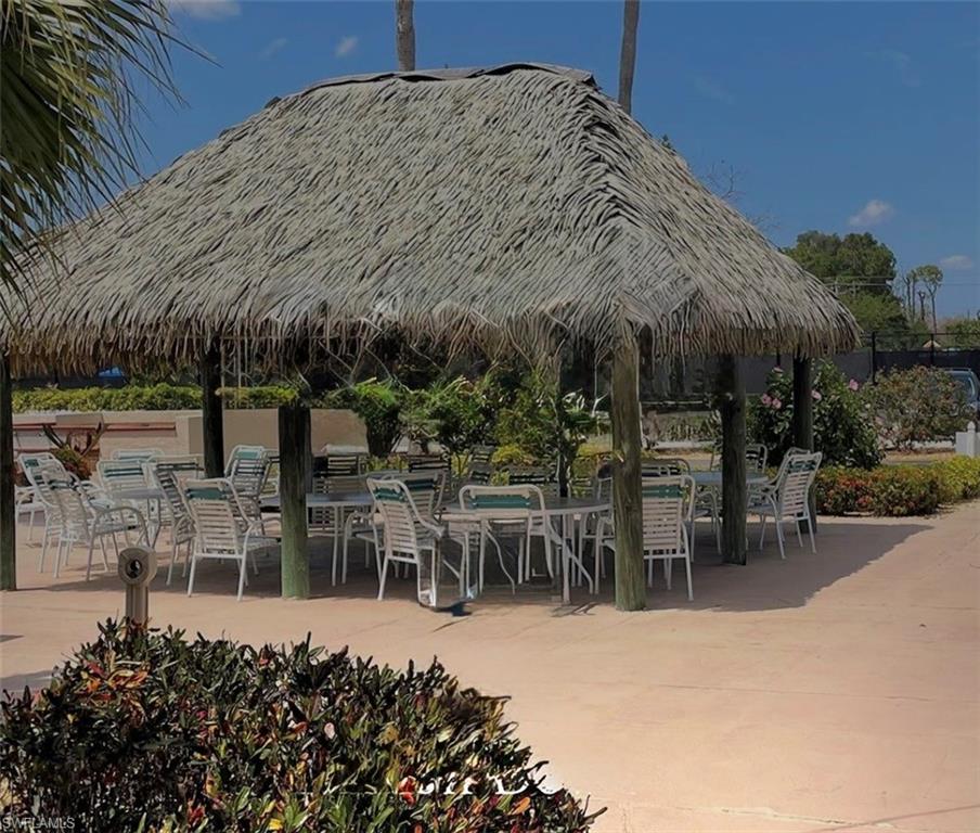 SEVEN LAKES - Residential