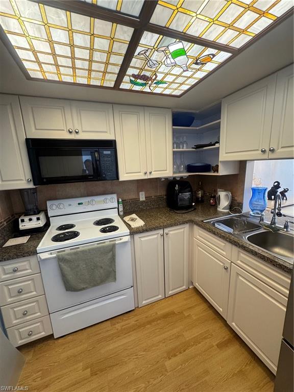 SEVEN LAKES - Residential