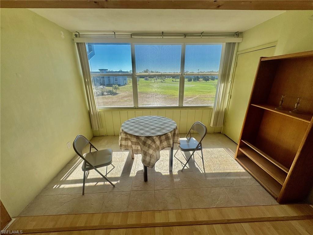 SEVEN LAKES - Residential