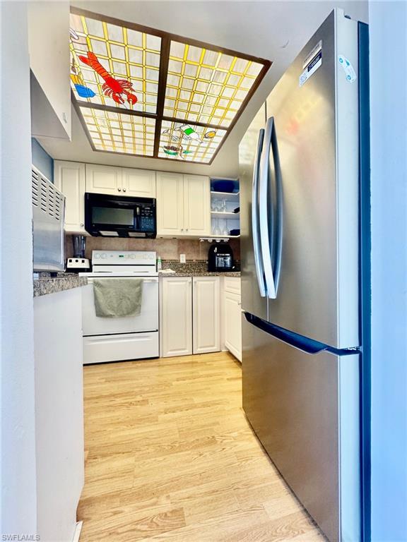 SEVEN LAKES - Residential