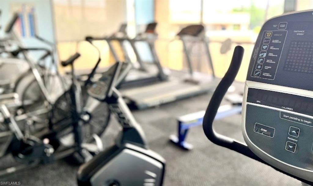 SEVEN LAKES - Residential