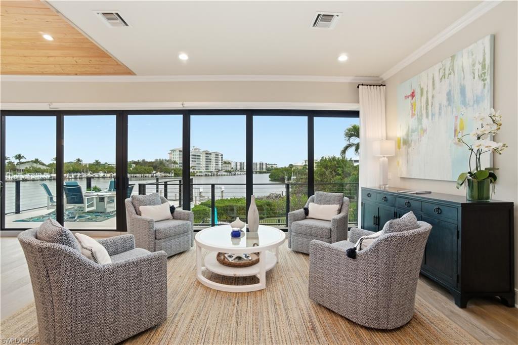 SOUTHPORT ON THE BAY - Residential