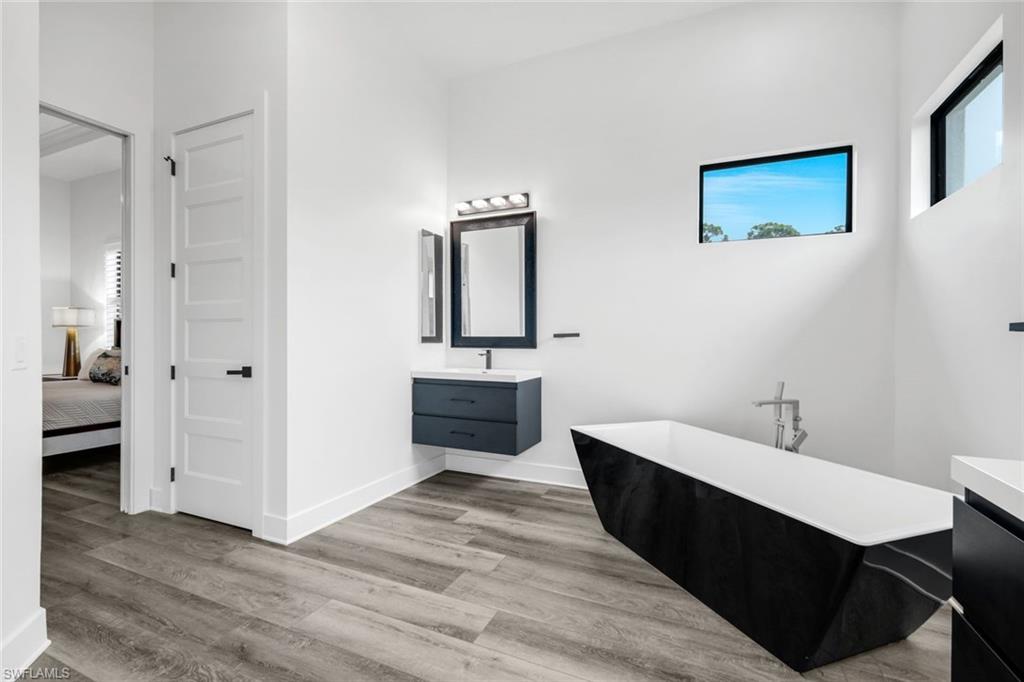 REMINGTON OAKS - Residential