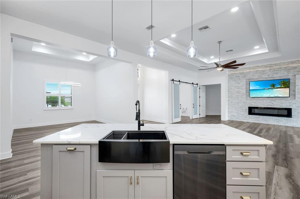 REMINGTON OAKS - Residential