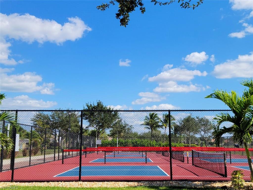 VERONA WALK - Residential