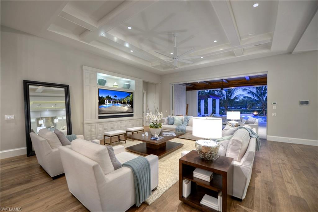 OLDE NAPLES - Residential