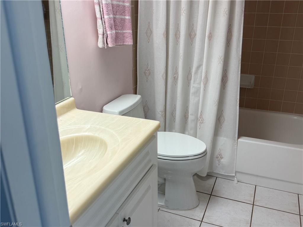 HARBOURTOWNE OF CAPE CORAL - Residential