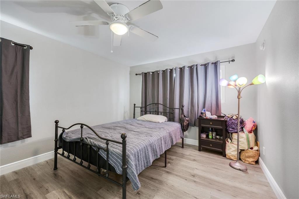 ROYAL WOODS - Residential