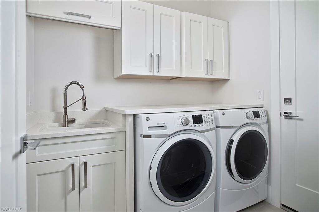 NAPLES PARK - Residential