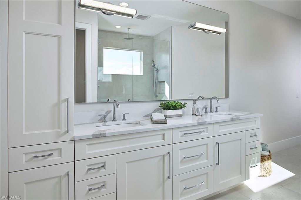 NAPLES PARK - Residential