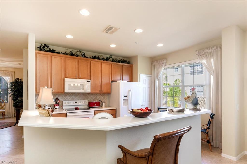 LAKE BARRINGTON - Residential