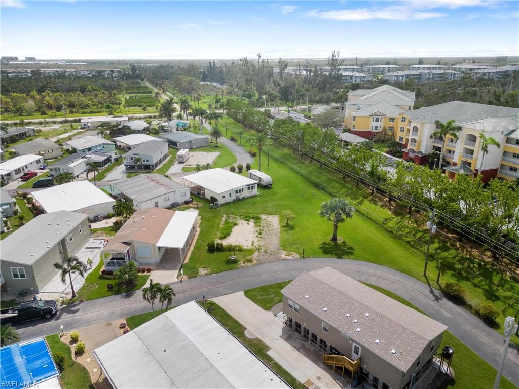 THUNDERBIRD MOBILE HOMES - Land