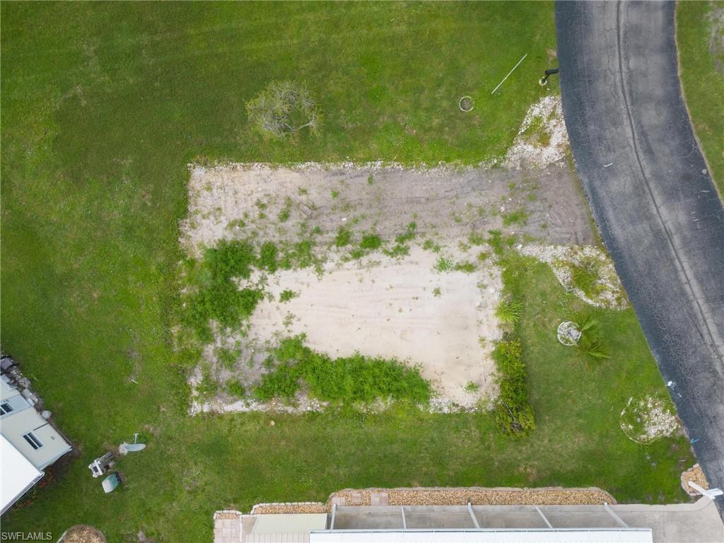 THUNDERBIRD MOBILE HOMES - Land