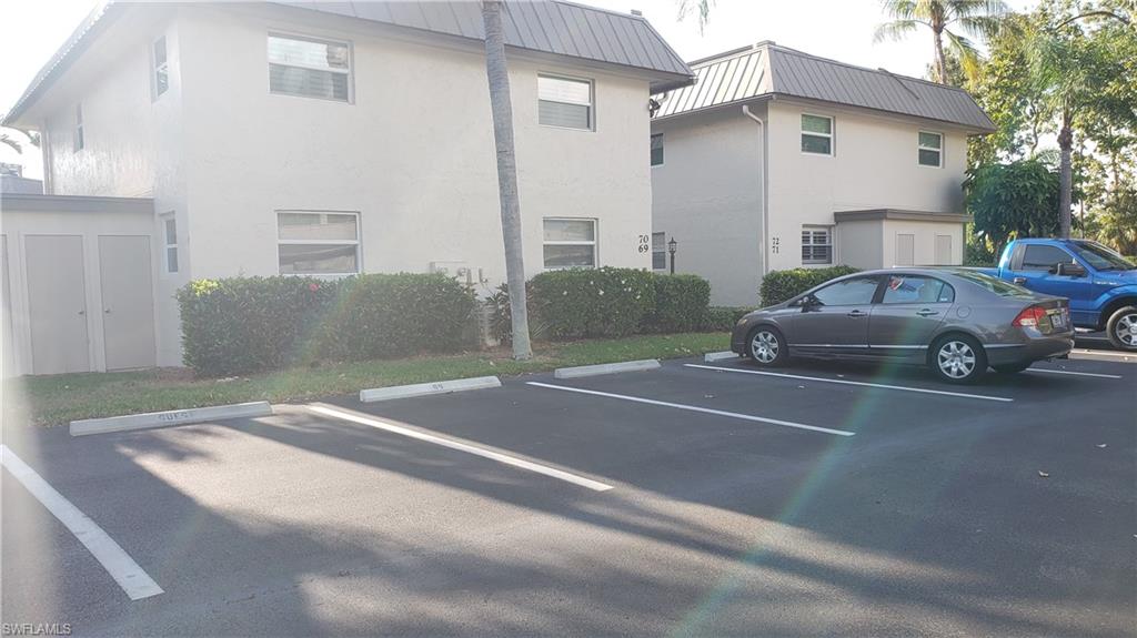 ROYAL BAY VILLAS - Residential