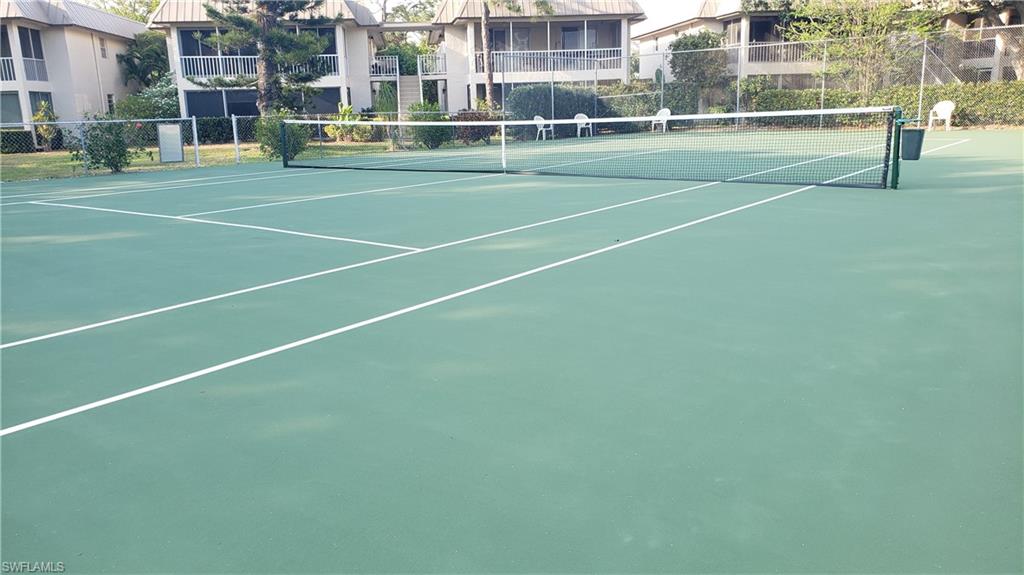 ROYAL BAY VILLAS - Residential