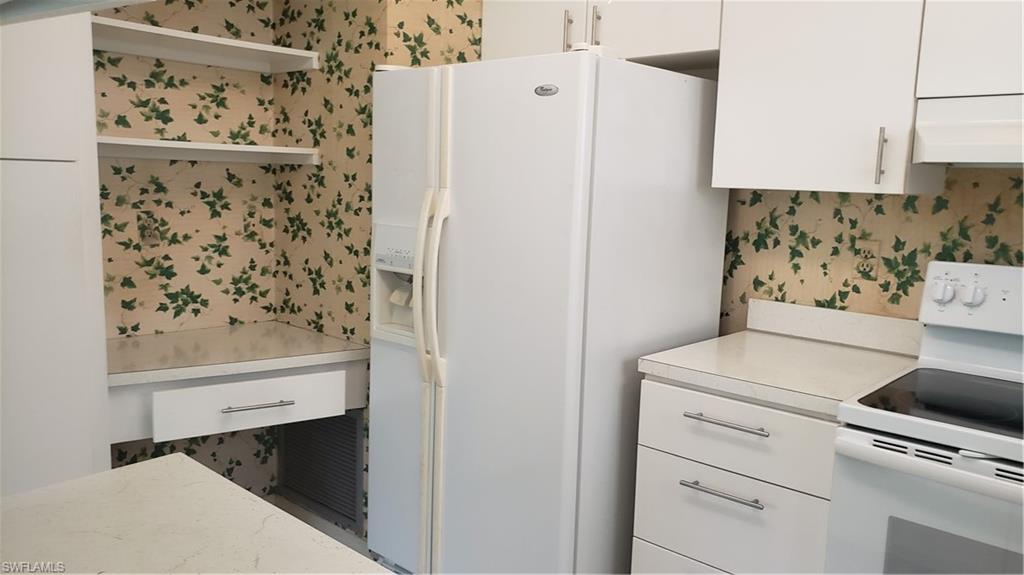 ROYAL BAY VILLAS - Residential