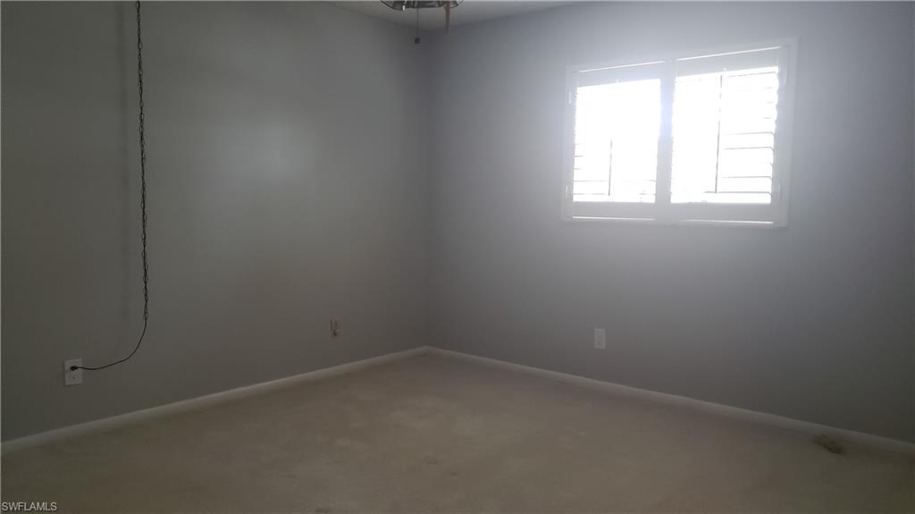 ROYAL BAY VILLAS - Residential