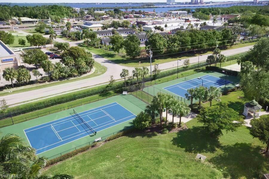 NORTH STAR YACHT CLUB - Residential