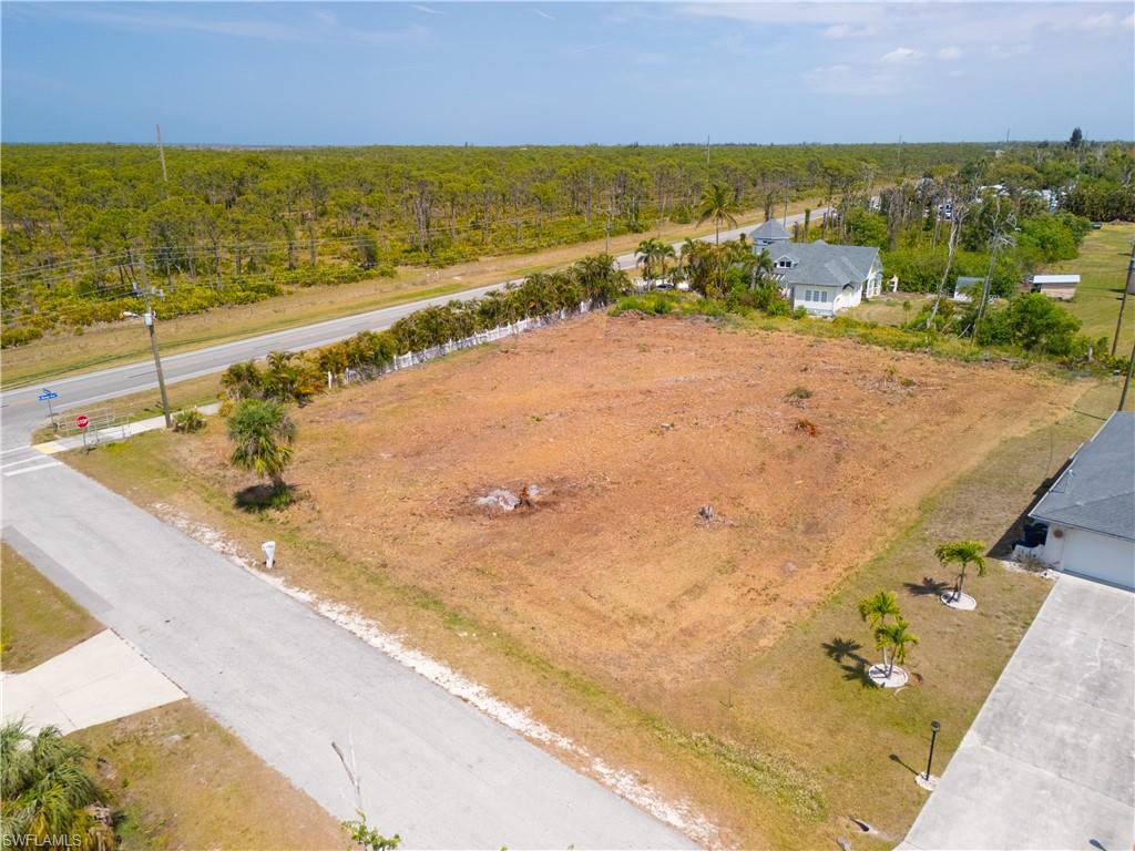 PINE ISLAND TROPICAL HOMESITES - Land