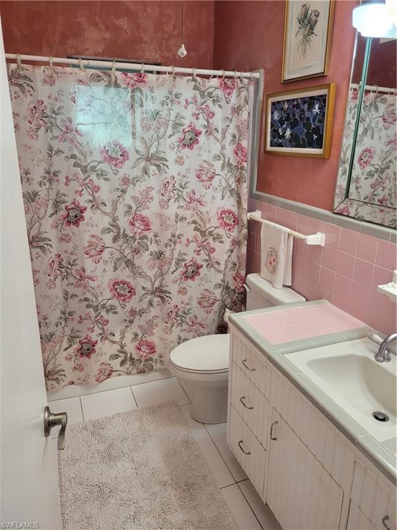 LAKE FOREST - Residential