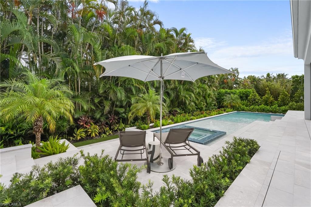 MOORINGS - Residential